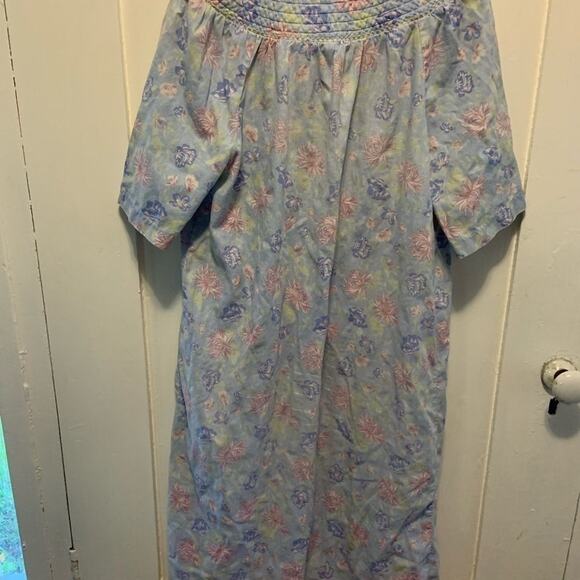 Vintage smart time classic floral housecoat! - Picture 4 of 5